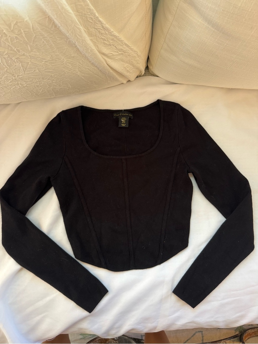 House of Harlow 1960 Black Long-Sleeve Square Neck Crop Top - Picture 2 of 5